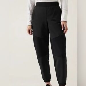 NWT Athleta SZ M Get Set Hybrid Jogger